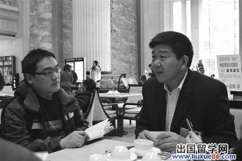 教育官员谈异地高考:不是想去哪考就去哪考