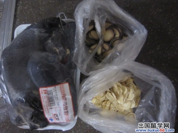 高考生营养食谱:参茸乌鸡汤