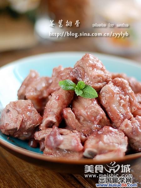莓酱排骨的做法