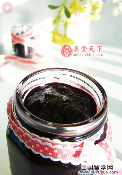 驱除眼睛疲劳：蓝莓酱